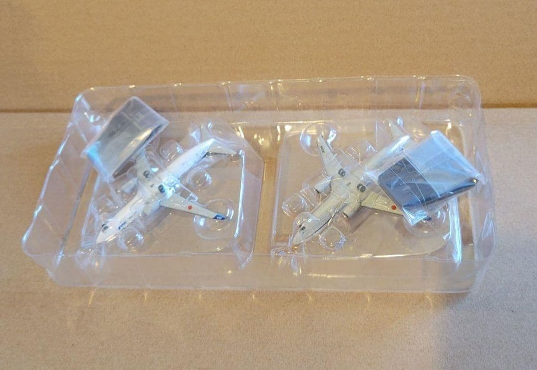 1/500 B737-800 ANA 2機セット NHS52007 模型