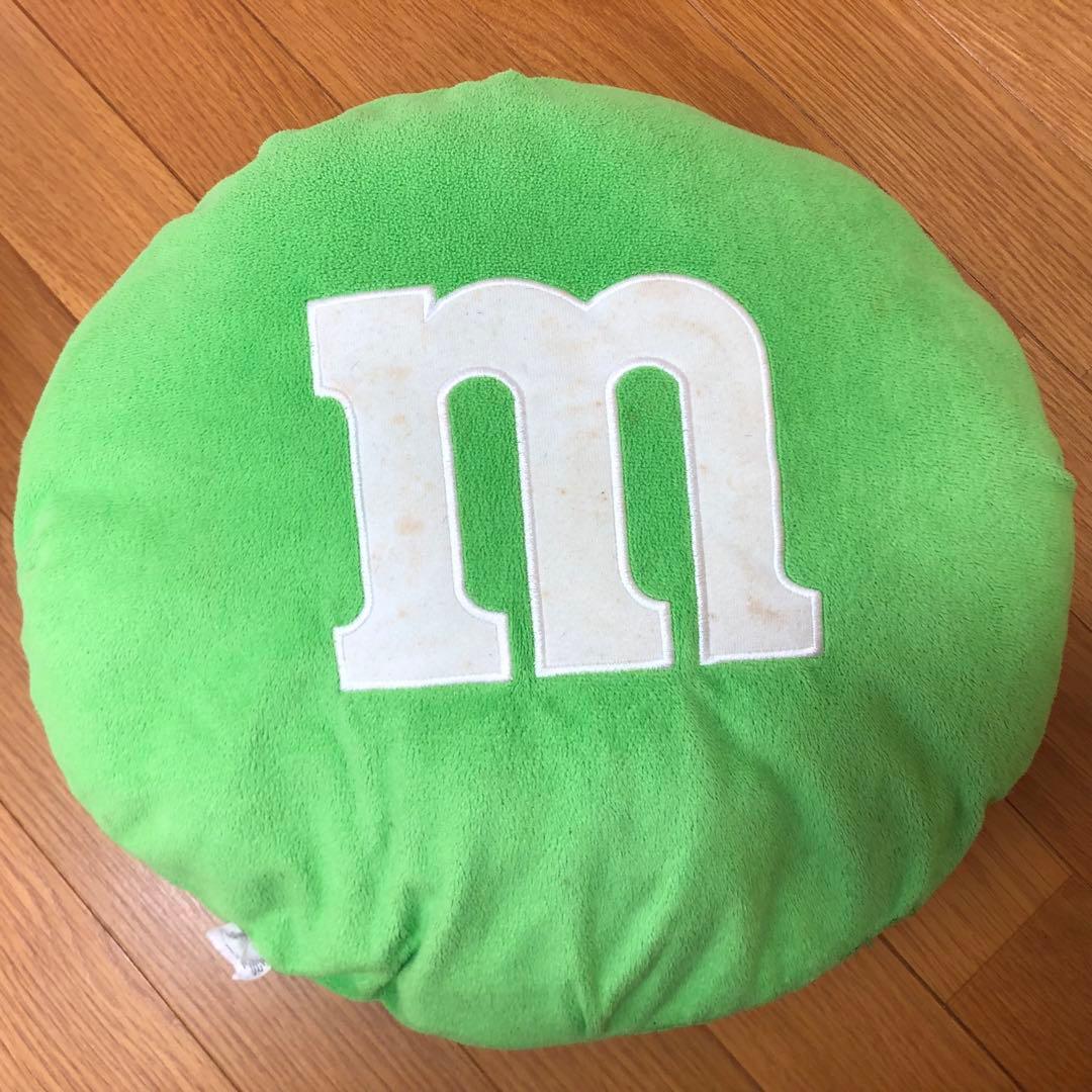 m&ms スポンジボブ　クッションセット