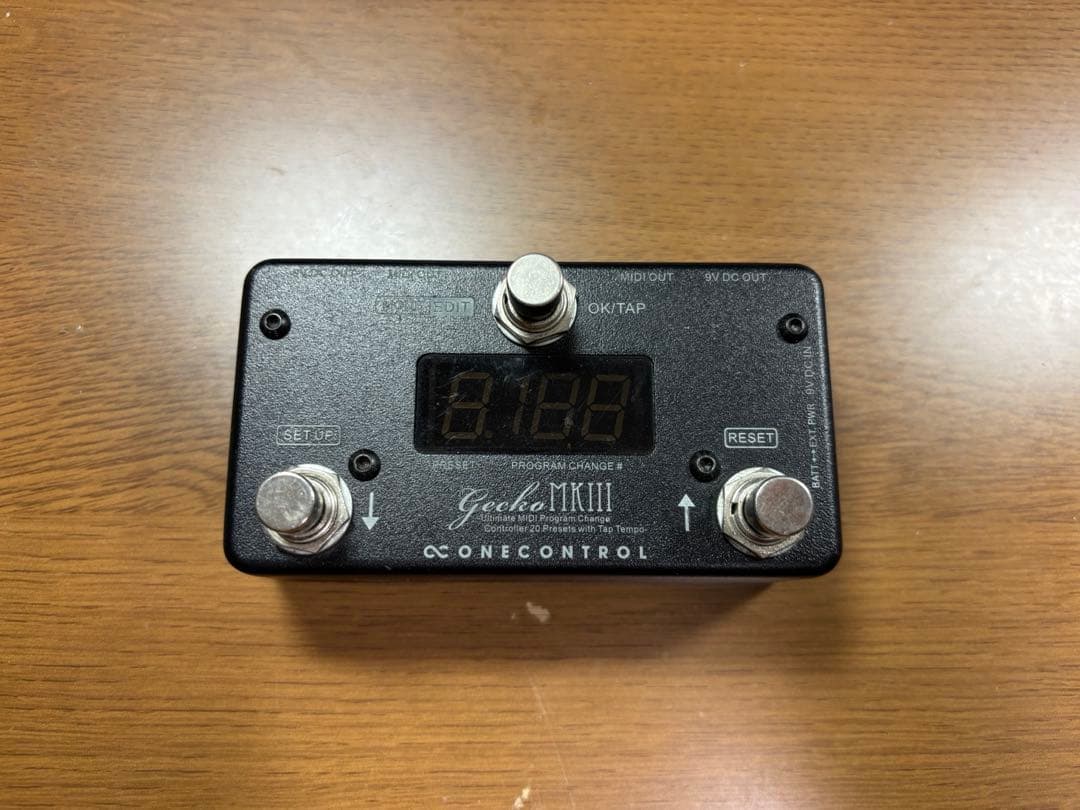 One Control Gecko mkⅢ MIDIエフェクタースイッチャー