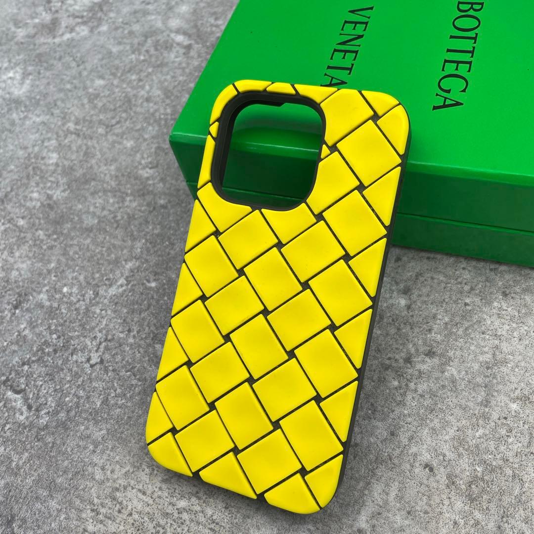 【未使用級】ボッテガヴェネタ イエロー iPhone 14 Pro Maxケース