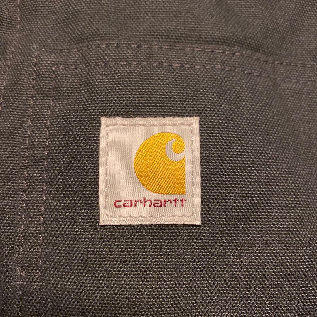 Carhartt ブラック アクティブジャケット