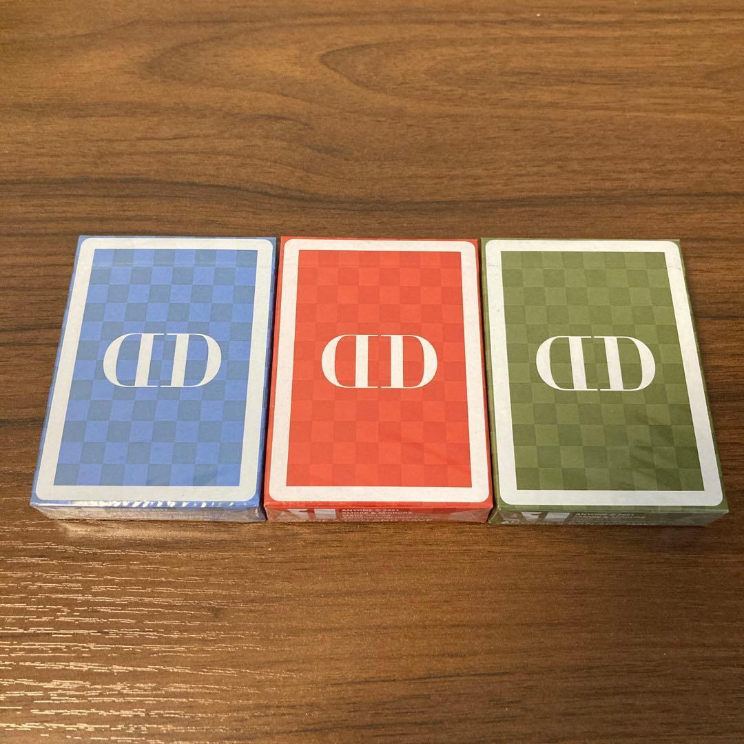 トランプ Smoke & Mirrors V4 x ANYONE