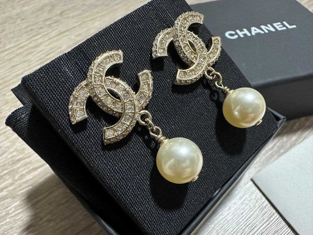 シャネル ロゴパール　ピアス　希少　レシート付き