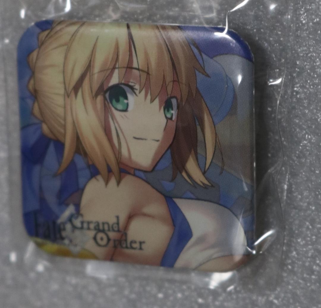 d➕FGO➕　アルトリア・ペンドラゴン　スクエア　缶バッジ