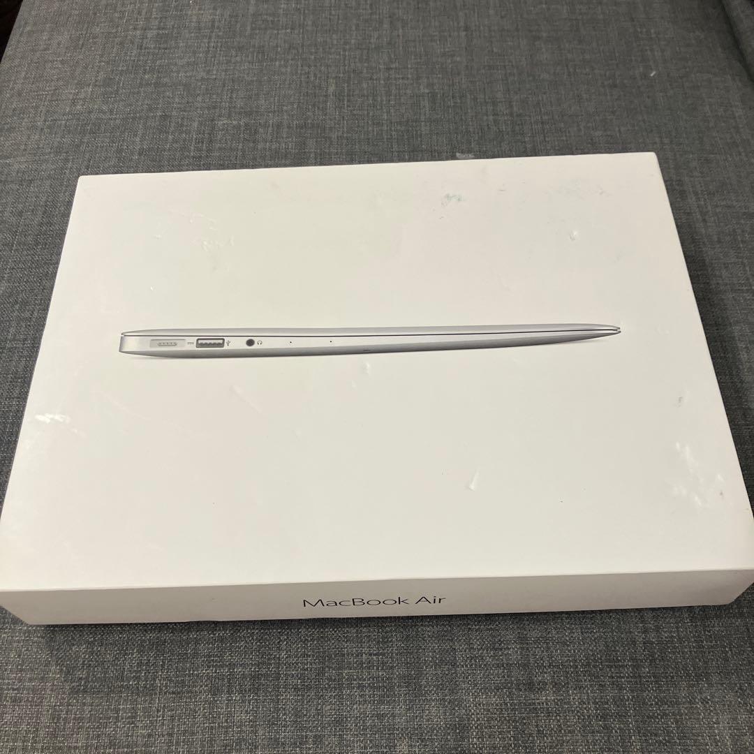 MacBook Air A1466 13インチ ジャンク OSなし 通電OK