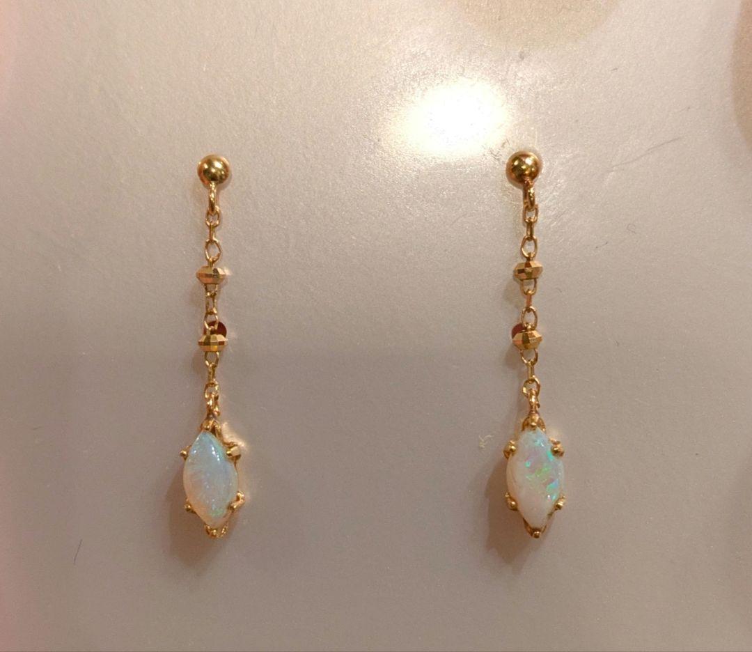 り*え様 ゴールドチェーンオパール18Kピアス