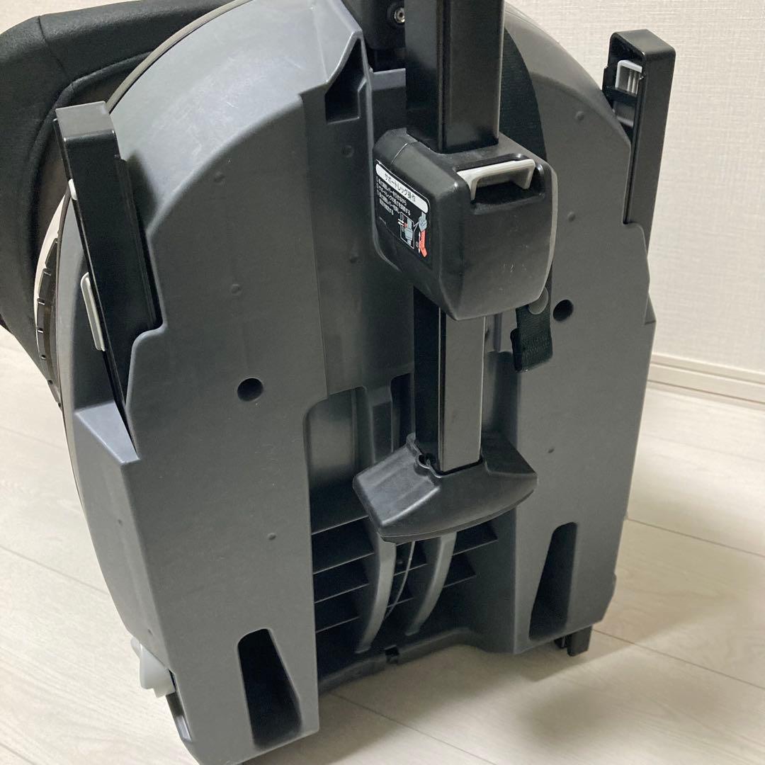 コンビ クルムーヴ ISOFIX エッグショック　回転式　チャイルドシート