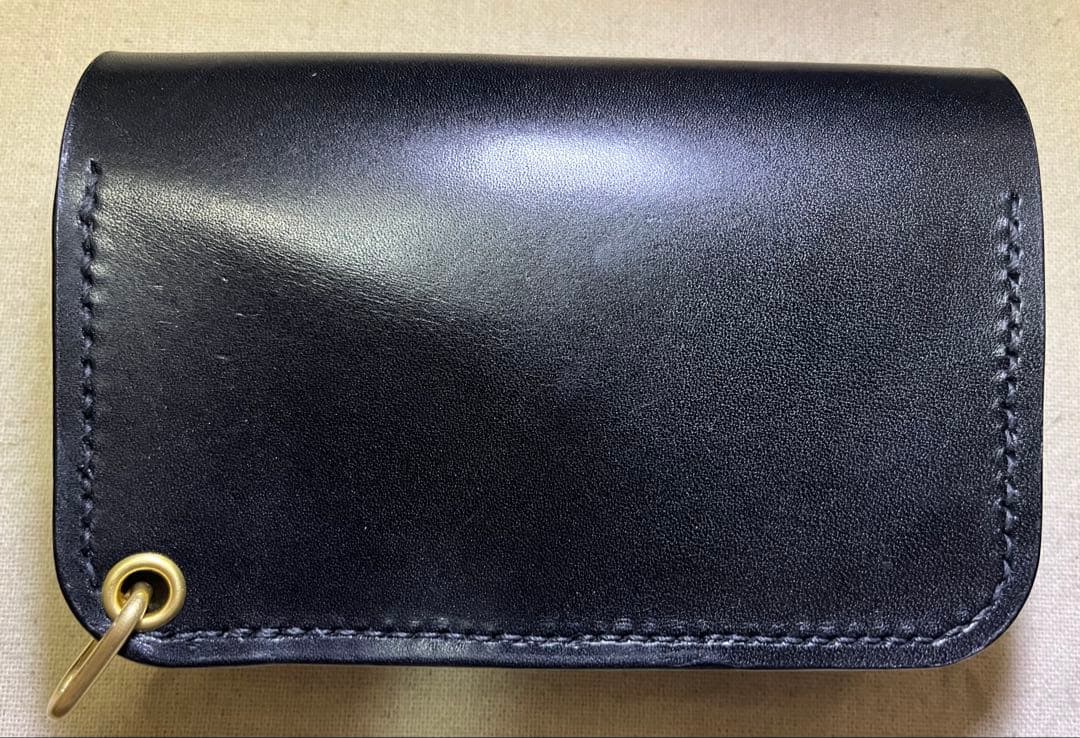 栃木レザー ミドル トラッカーウォレット 三層 ピックポケット無し