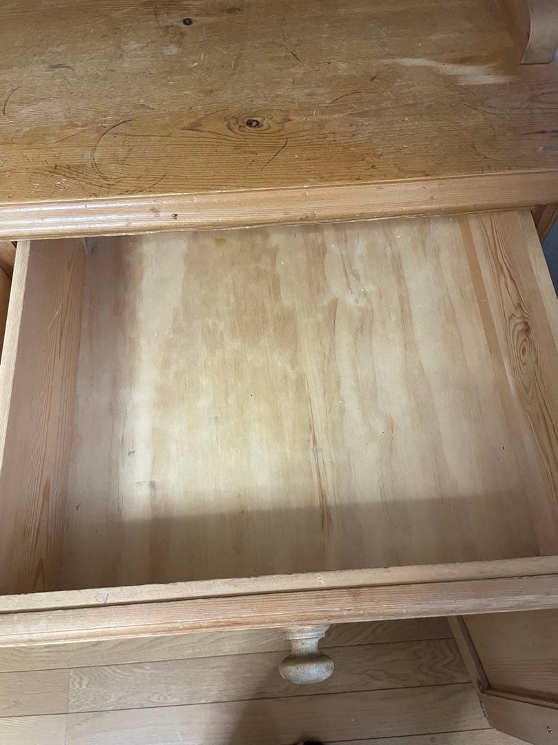 ペニーワイズ⭐︎木製ガラス扉キャビネット⭐︎パイン無垢材