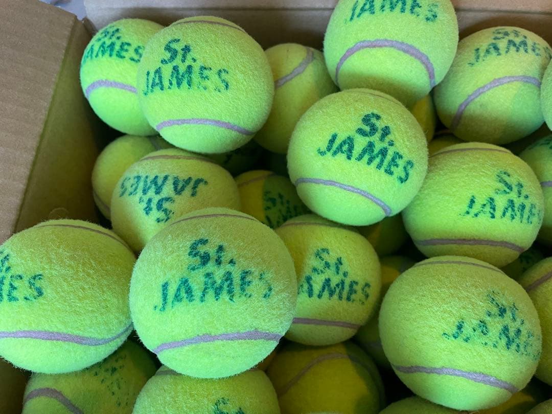 かえで様12月25日開封　即日発送　中古硬式テニスボール200球