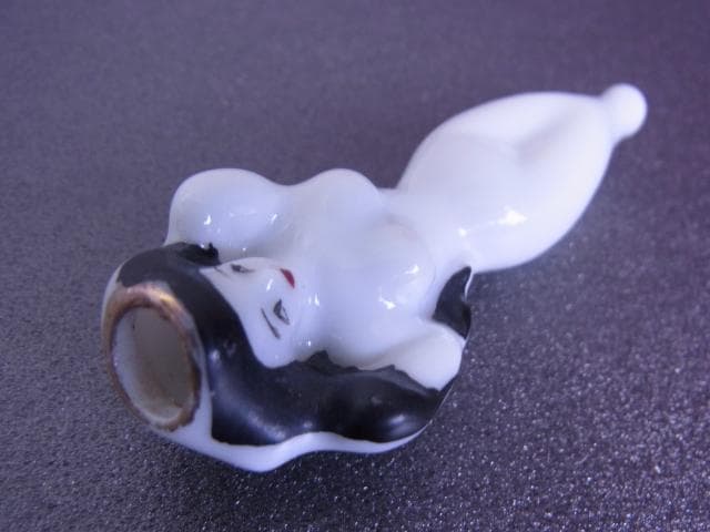 珍品！　裸婦　煙管　キセル　白磁　磁器　パイプ　喫煙具　遊郭　美人　古美術　昭和