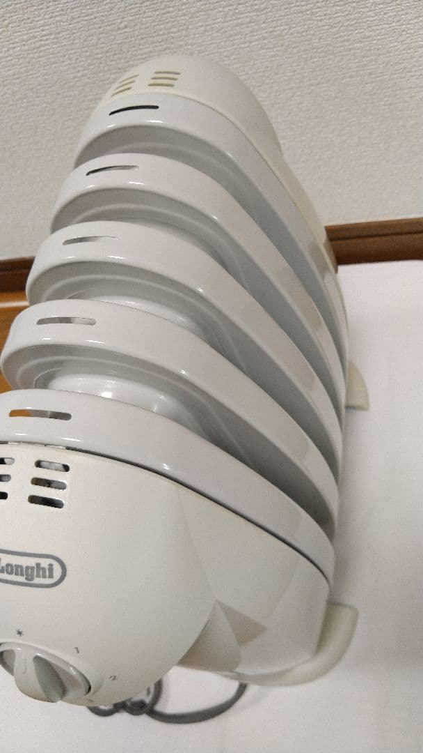 しろ デロンギ DeLonghi TRN0505JS オイルヒーター