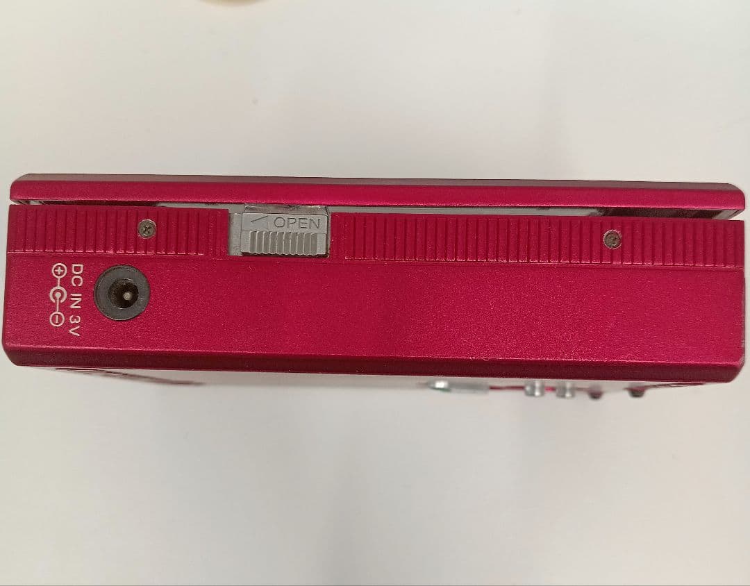 SONY ウォークマン(WALKMAN)-DD 赤 ジャンク品