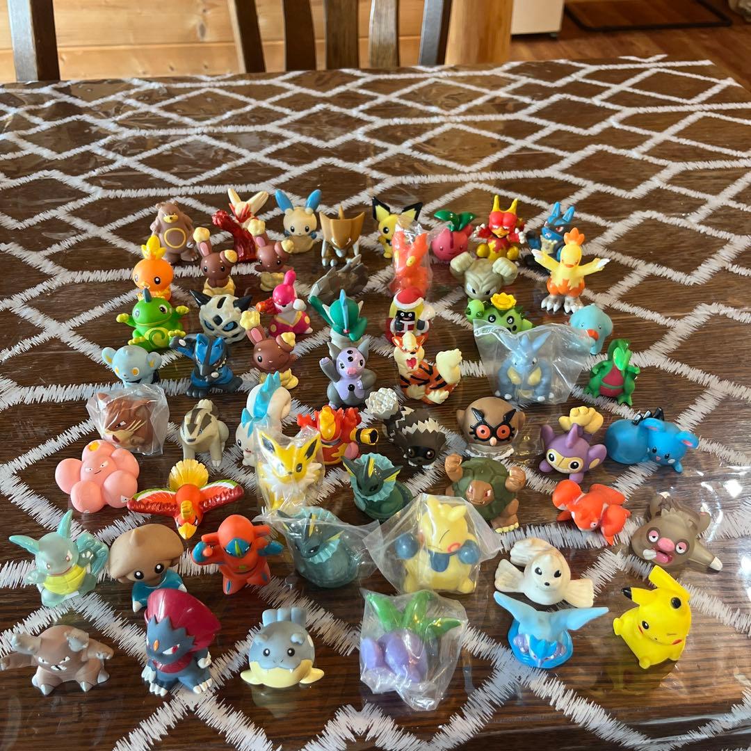 ポケモンキッズ 指人形 まとめ売り クリア など 数100体以上 レア