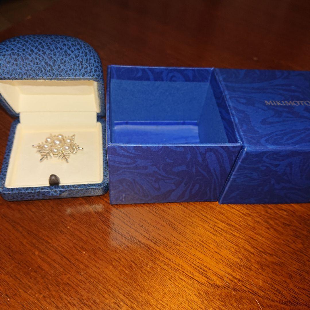 MIKIMOTO 雪の結晶 ブローチ