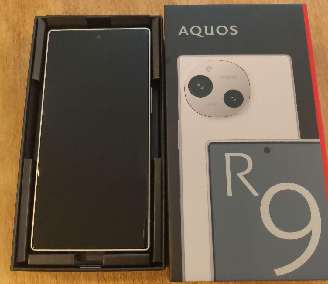 AQUOS R9 SH-M28 SIMフリー　ホワイト