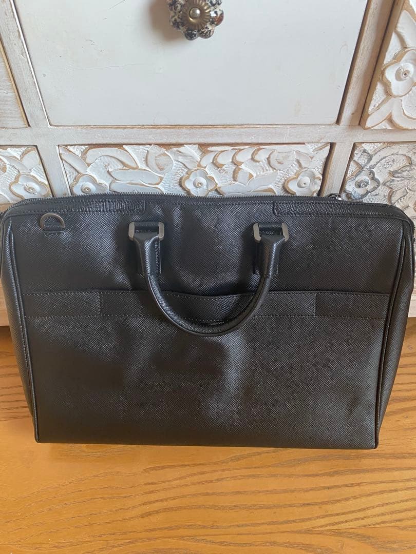 セラピアン　レザー　ブリーフ　ビジネスバッグ　オールブラック　黒　サフィアーノ