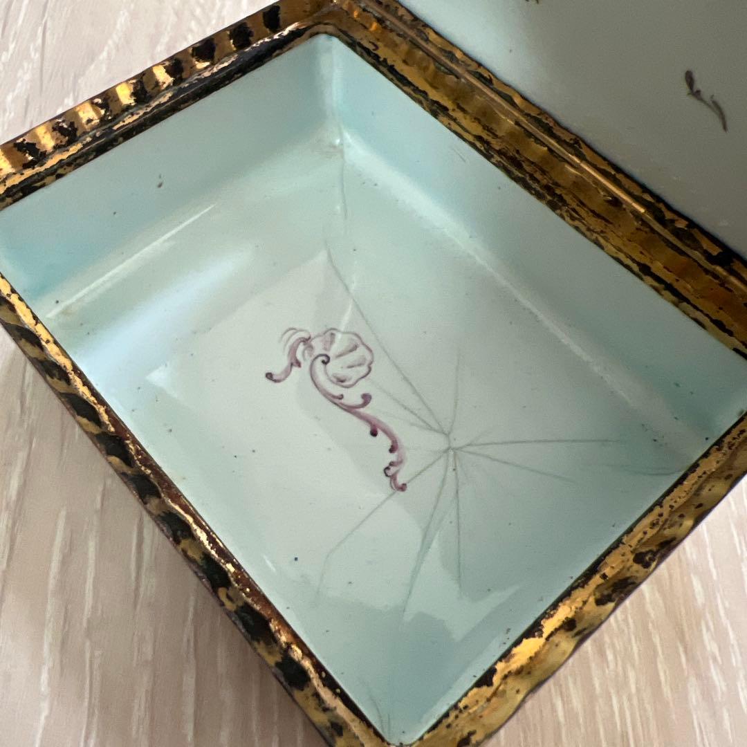 ヨーロッパのアンティーク小箱