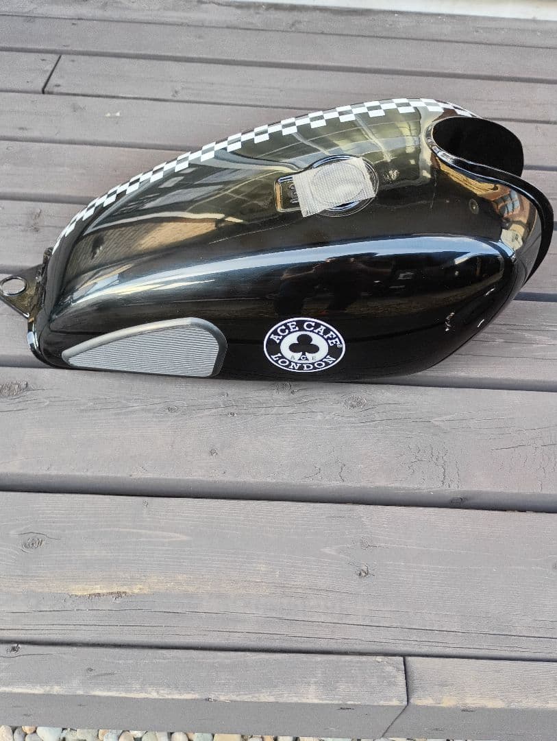 SR400 SR500 燃料タンク　ジャンク品