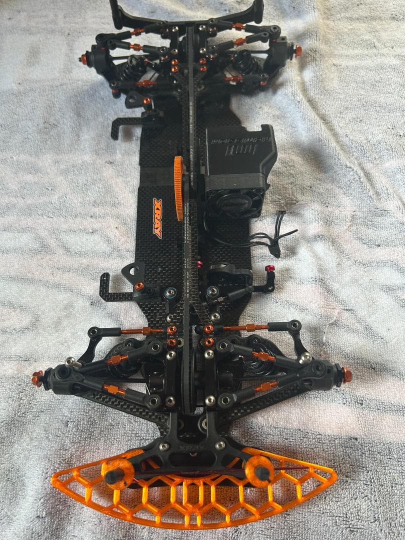 XRAY X4 2025 カーボンシャーシ