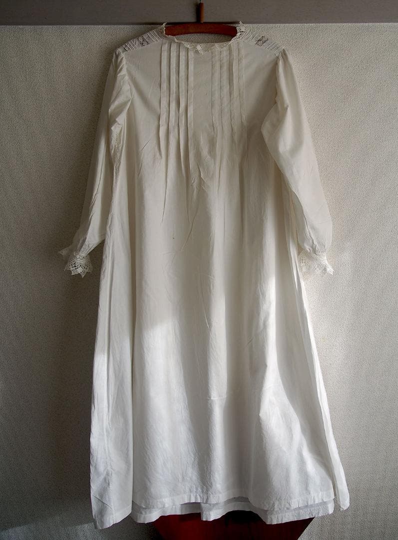 刺繍レースとシェルボタンの部屋着 ナイティ時代衣装 丈111cm /K379
