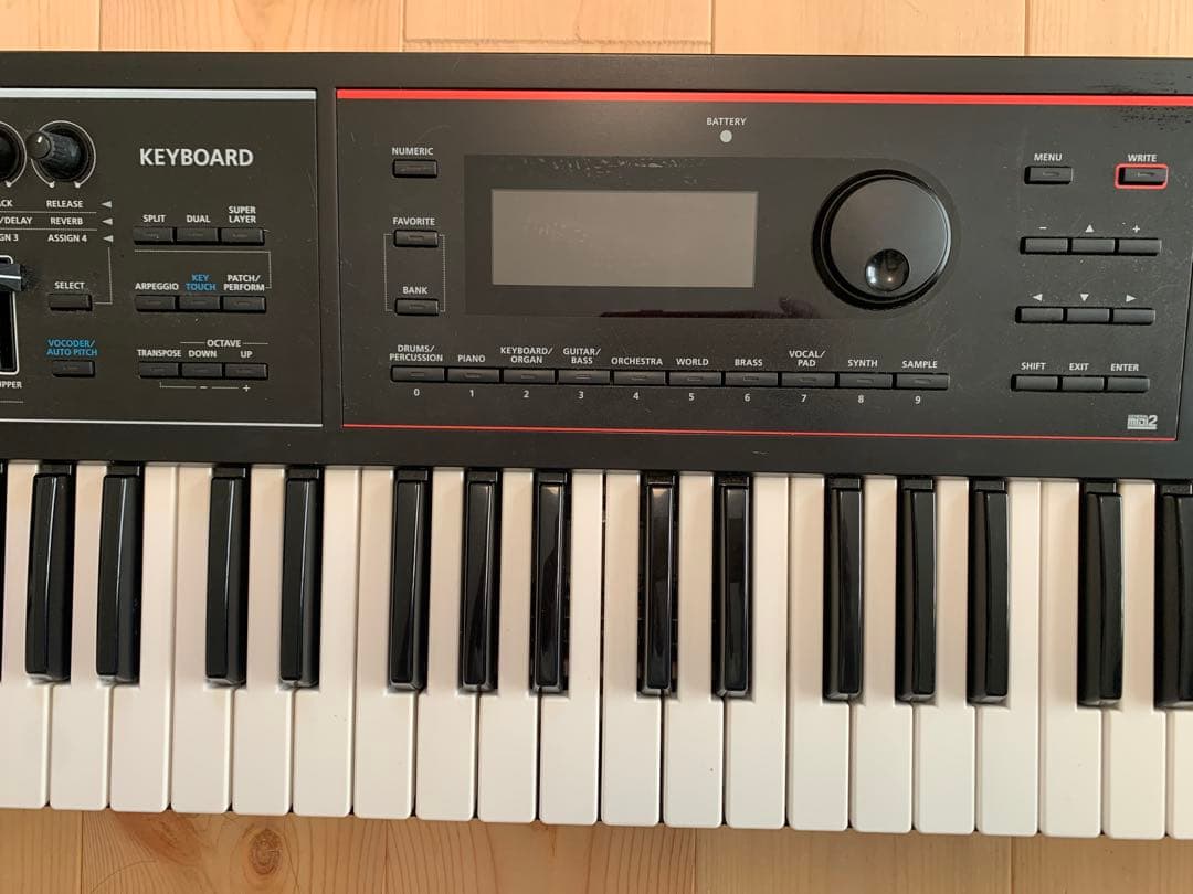 Roland JUNO-DS シンセサイザー 本体とケース