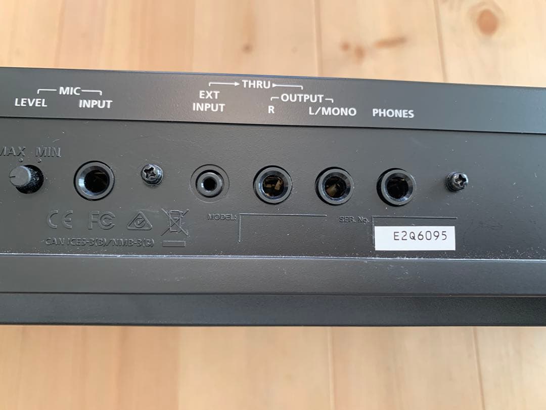 Roland JUNO-DS シンセサイザー 本体とケース