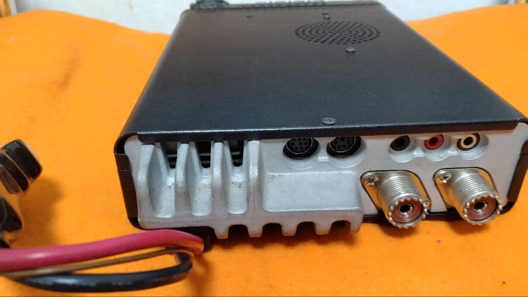 YAESU FT-857D HF〜430Mトランシーバー