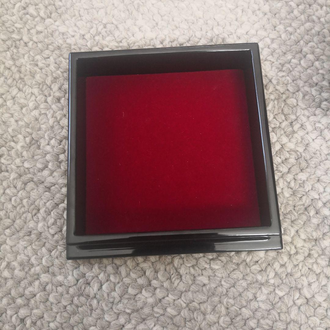 漆器 鶴のデザイン アクセサリーボックス