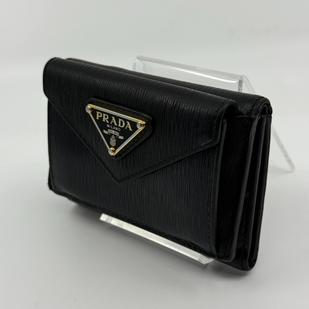 美品 PRADA ブラック 三つ折り財布 プラダ
