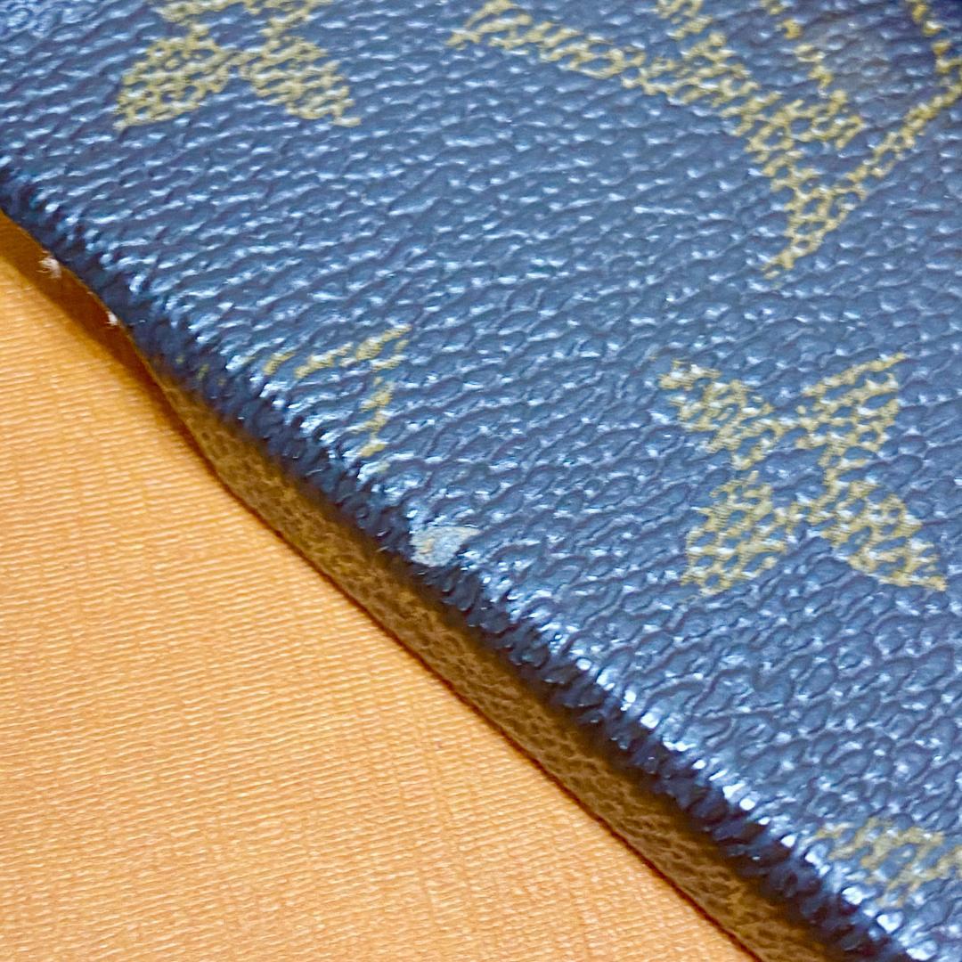 ルイ・ヴィトン バンパー・ドーフィーヌ iPhone13Pro 正規品