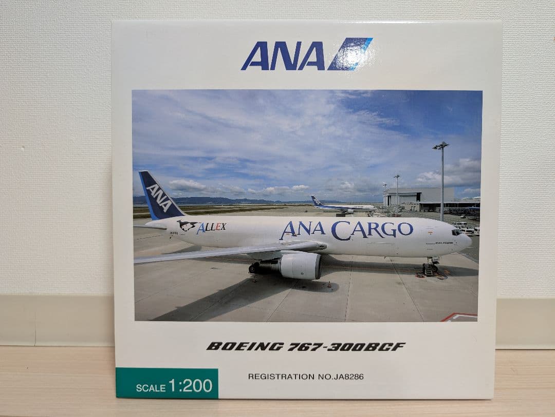 航空機・ヘリコプター ANA 1/200 B767-300BCF