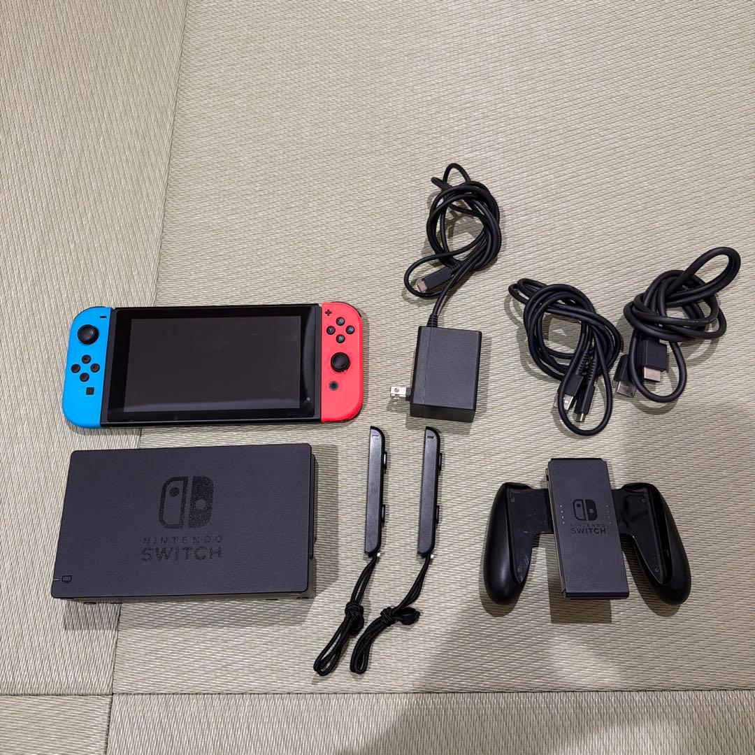 Nintendo Switch 本体•付属品　純正コントローラー　ソフト3本