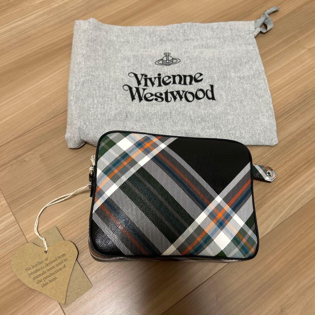 な*な様 ヴィヴィアンウエストウッド　ショルダーバッグ　カメラバッグ　チェック柄