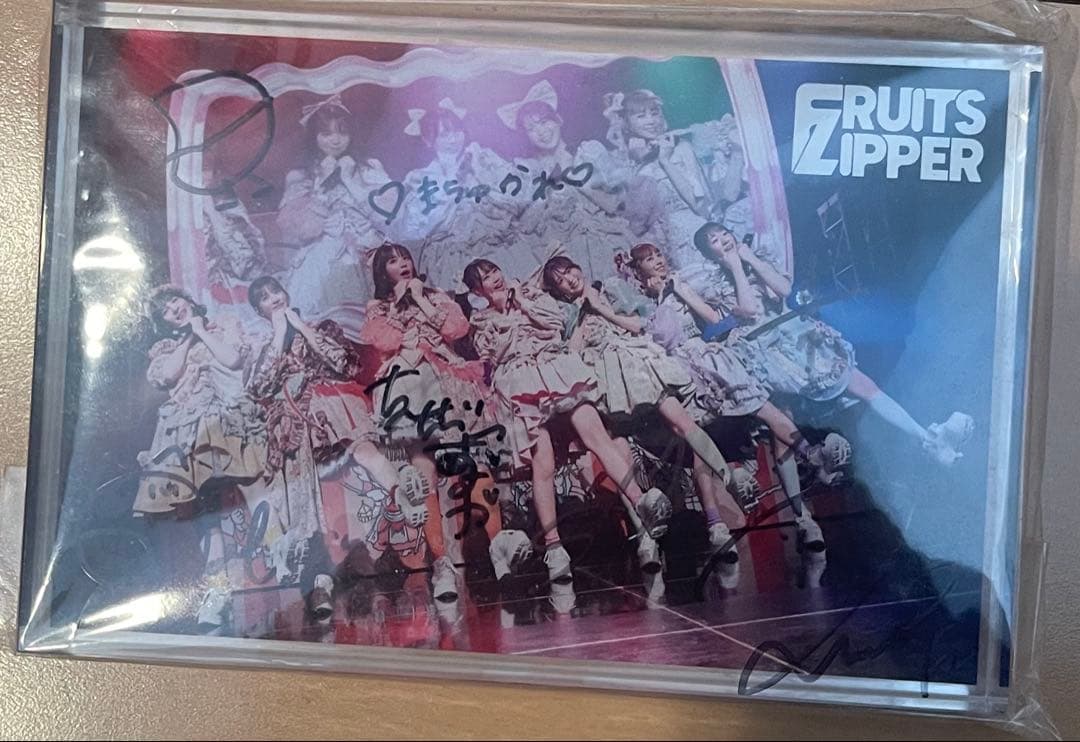 fruits zipper メンバー全員　直筆サイン入りアクリルブロック　大阪