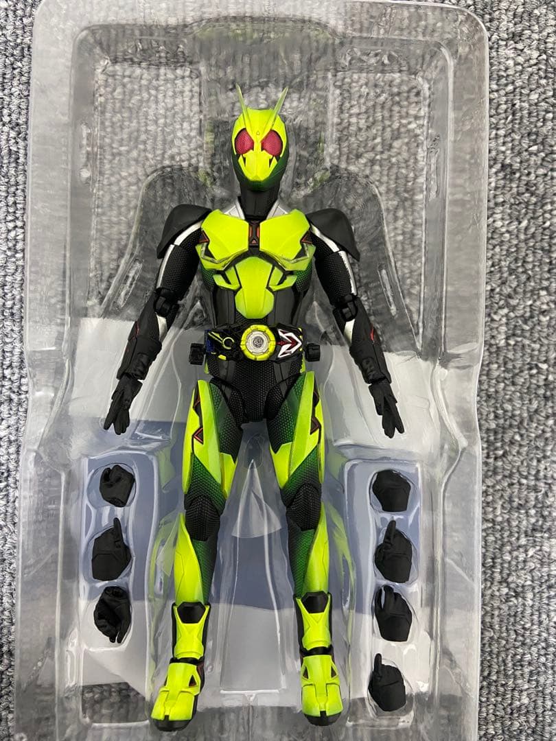 SHFiguarts 仮面ライダーゼロツー & ゼロワンリアライジングホッパー