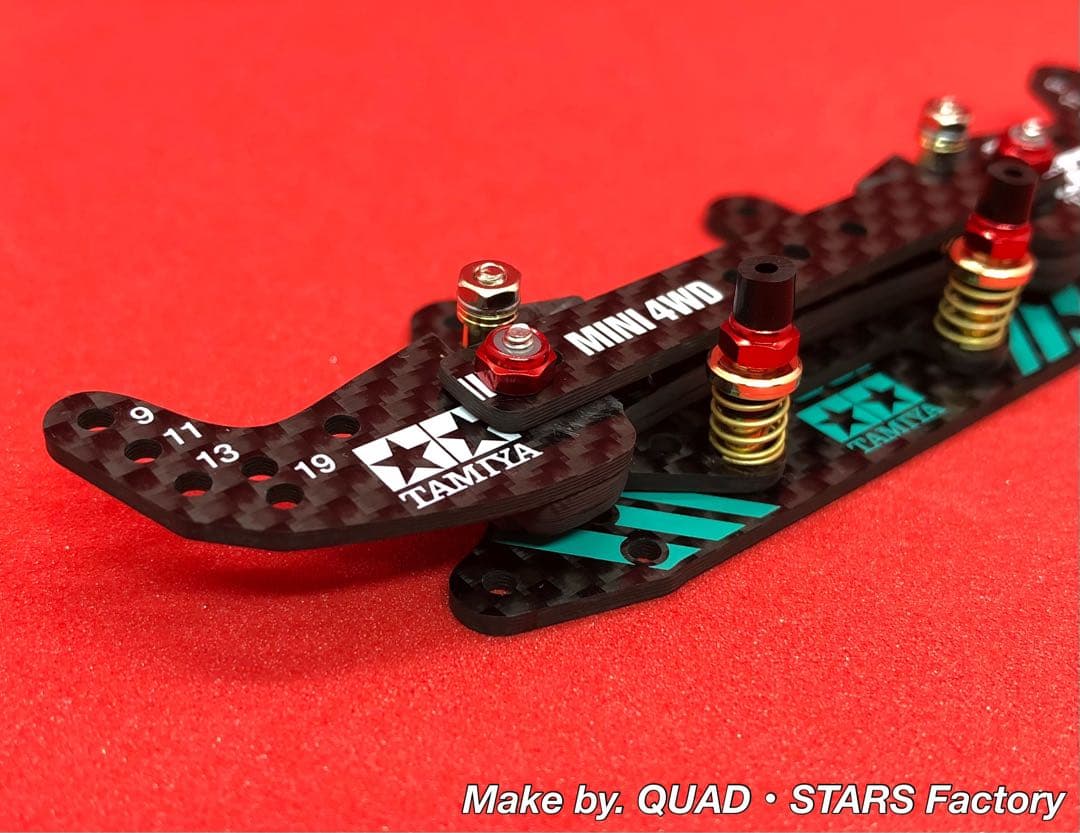 【ミニ四駆パーツ】2軸ATピボットバンパー　2022カーボン【レッドVer.】