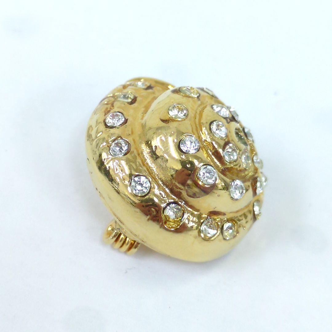 ジャンニヴェルサーチェ クリスタルラインストーン ピンブローチ ゴールドカラー