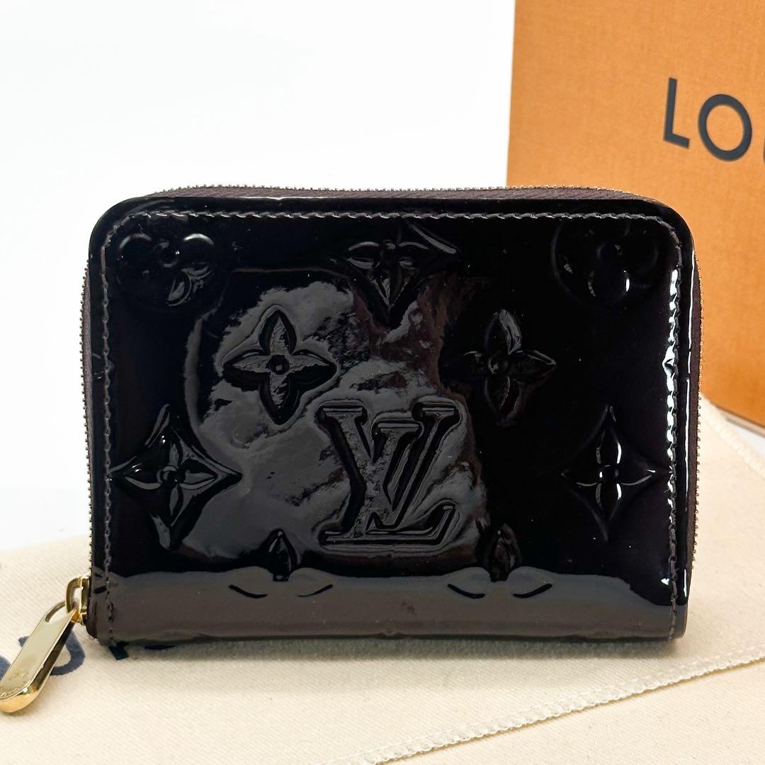 美品 ジッピーパース ヴェルニ アマラント モノグラム 小銭入れ