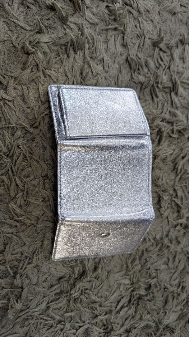 our 三つ折りレサ財布