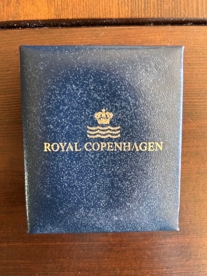 ロイヤルコペンハーゲン　花柄　ブローチ　北欧ヴィンテージブローチ