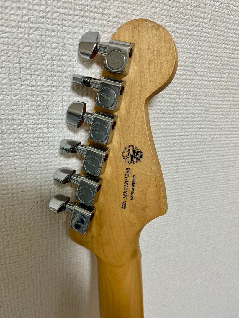 Fender ストラトキャスター ホワイト　レフティ