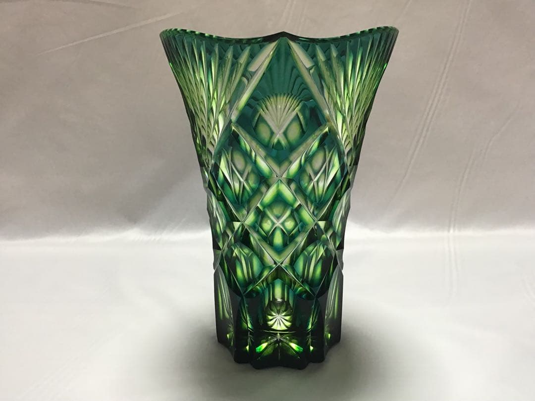 天開花瓶　ルリ緑　二色被ガラス　薩摩ガラス工芸作　定価117,700円