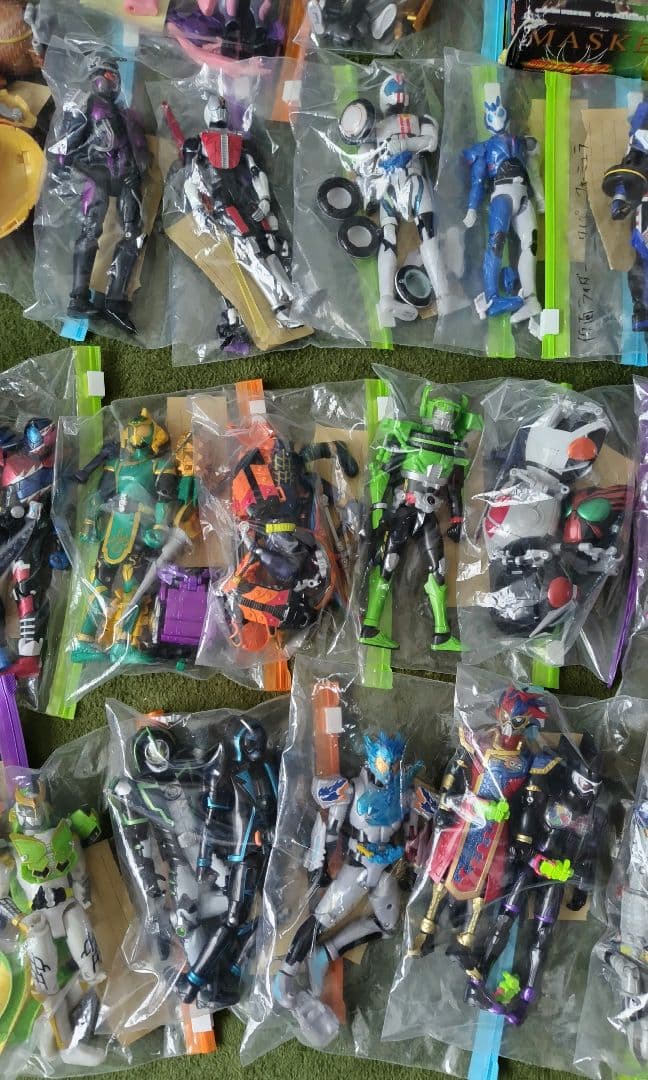 仮面ライダーフィギュア　いろいろたっぷりセット