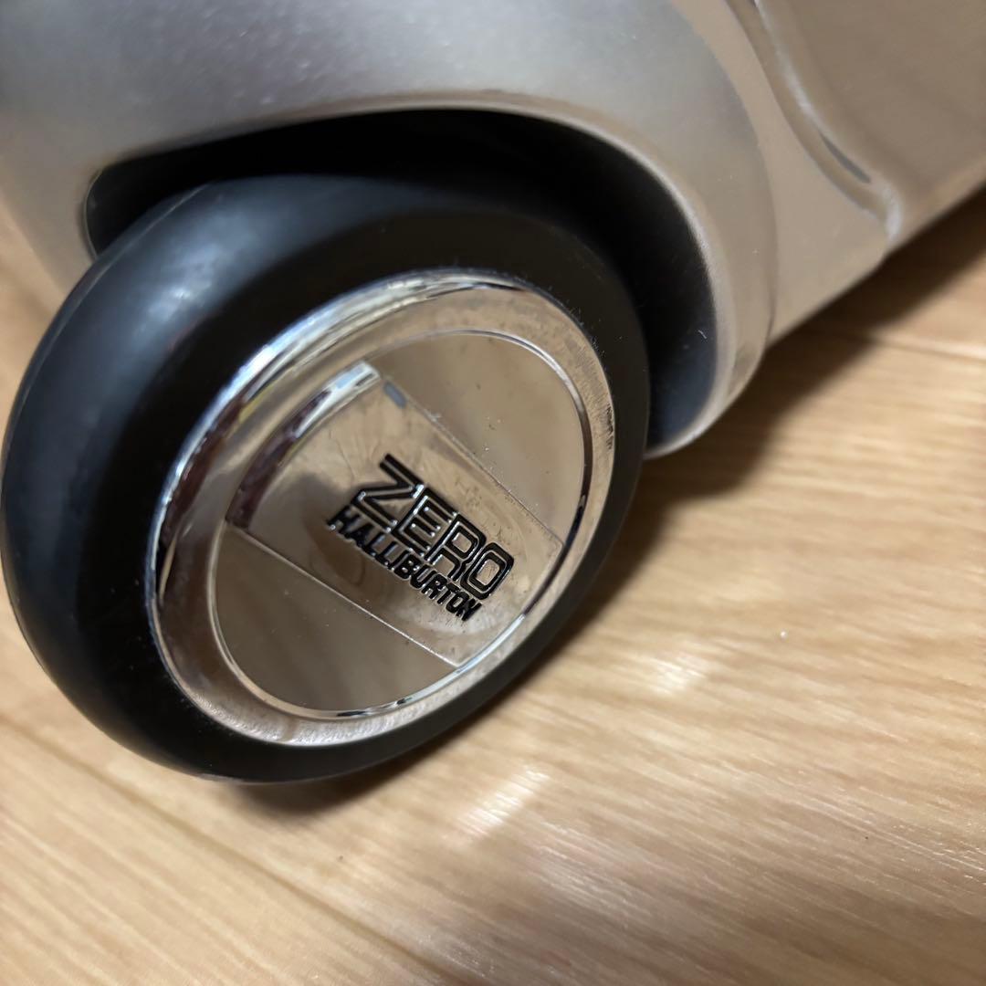 ゼロハリバートン ZERO HALLIBURTON キャリーケース