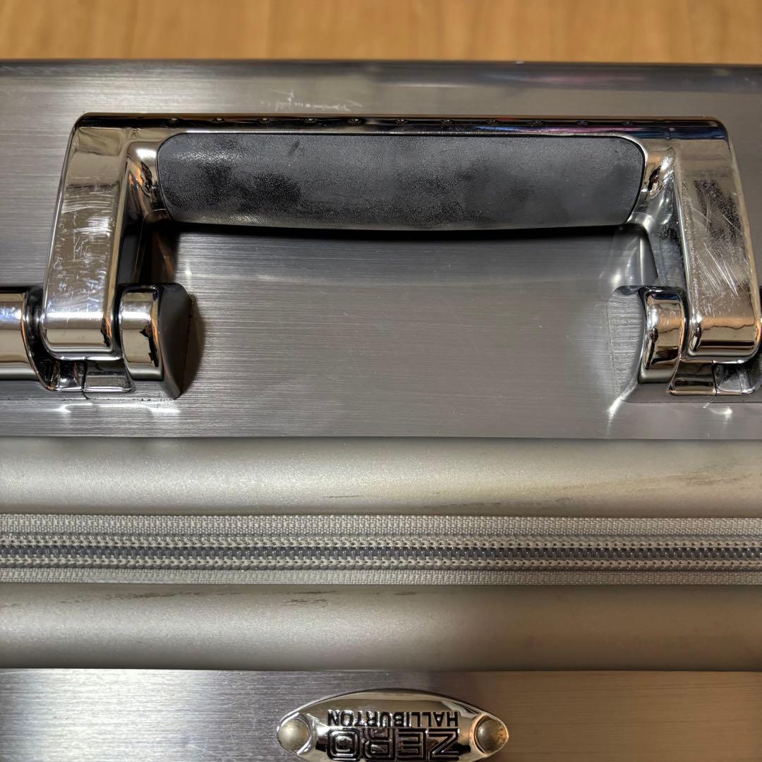 ゼロハリバートン ZERO HALLIBURTON キャリーケース