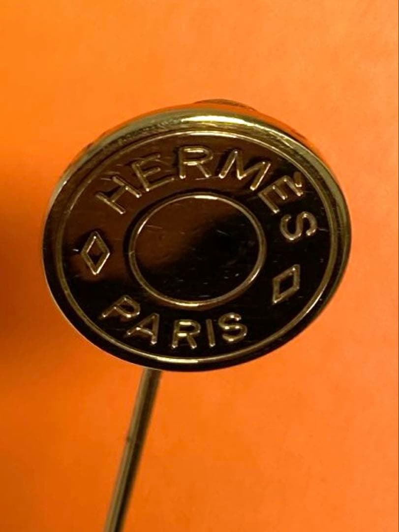 美品 HERMES エルメス セリエ ピンブローチ ピンバッジ ゴールド 箱付き