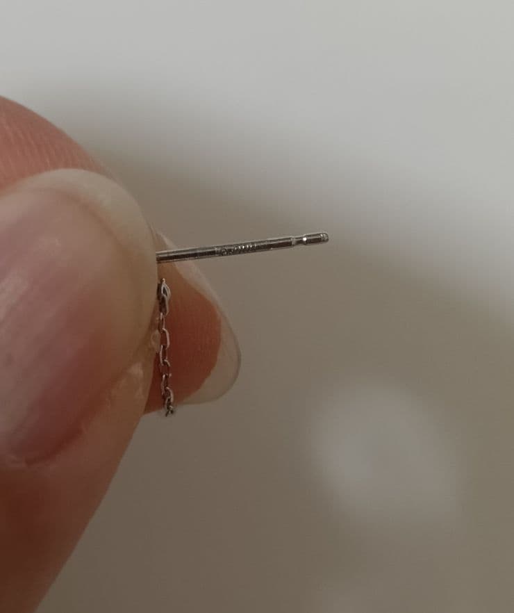 PT900 青いストーン チェーンピアス