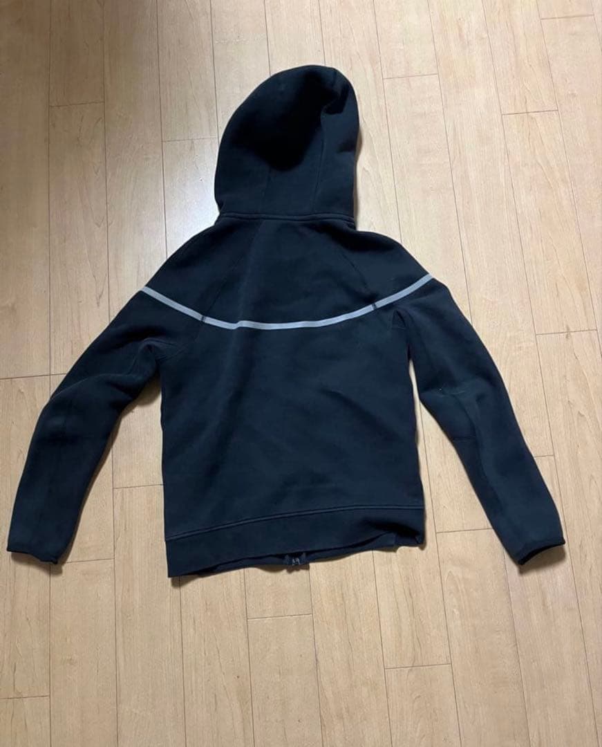 NIKE 反射テックフリース　セットアップ　 (Tee Shine着用)