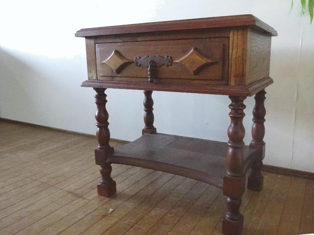 イギリスアンティーク　サイドテーブル　飾り台　花台　オーク材